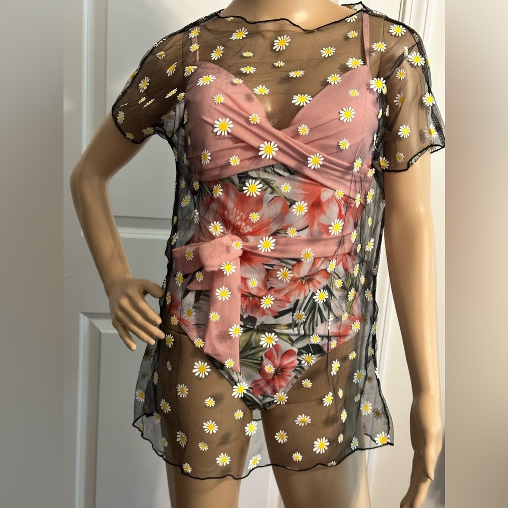 NIP-Daisy Coverup Mesh Top - Picture 4 of 6